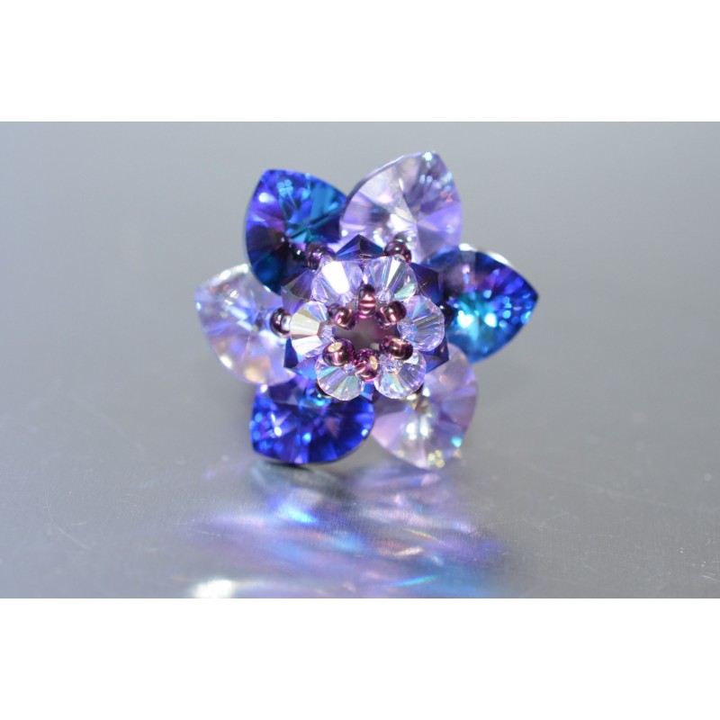 Crystal ring, flower, heliotrope, medium stained glass