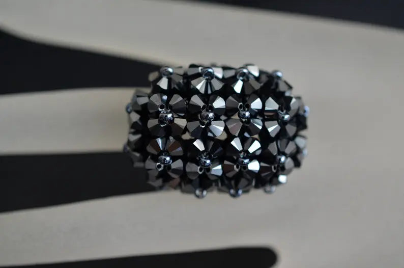Crystal ring, elongated, 2x hematite, black
