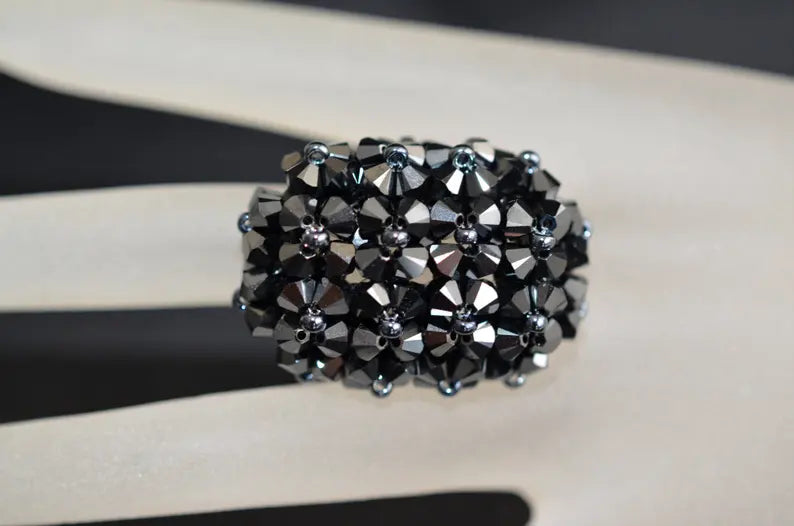 Crystal ring, elongated, 2x hematite, black
