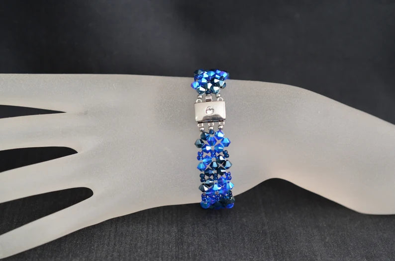 Bracelet cristal, manchette, majestic blue ab2x, metallic blue