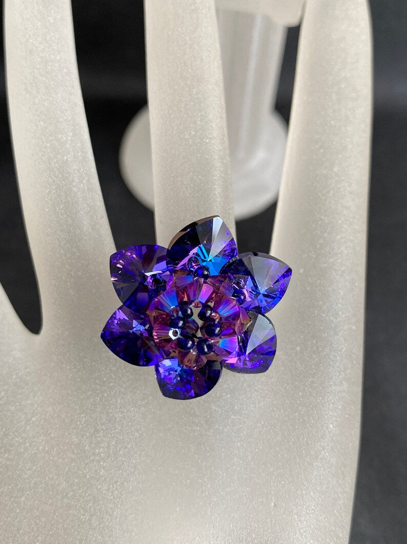 Crystal ring, flower, Heliotrope crystal 